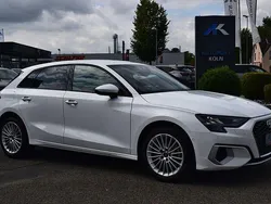 Ibisweiss Gebraucht 2023 Audi A3 Sportback Advanced Limousine | 24.890 € (Superpreis)