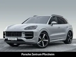 Dolomitsilbermetallic Gebraucht 2024 Porsche Cayenne SUV | 124.880 € (Fairer Preis)