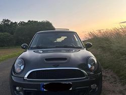 Grau Gebraucht 2011 Mini Cooper S Kleinwagen | 9.500 € (Fairer Preis)