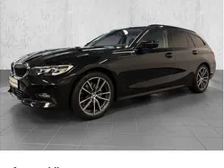Schwarz Gebraucht 2022 BMW 320 Sport Line Kombi | 31.350 € (Fairer Preis)