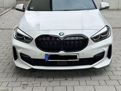 Weiß Gebraucht 2024 BMW 120 M Sport Kleinwagen | 29.999 € (Guter Preis)