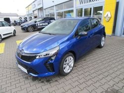 Blau Gebraucht 2024 Renault Clio V Evolution Kleinwagen | 19.980 € (Etwas zu teuer)