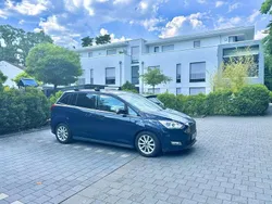 Blau Gebraucht 2016 Ford Grand C-Max Ambiente Van / Kleinbus | 9.990 € (Fairer Preis)