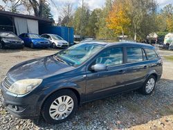 Grau Gebraucht 2008 Opel Astra Kombi | 2.050 € (Guter Preis)