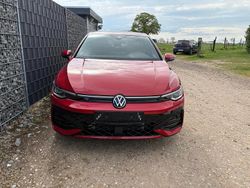 King red metallic Neu 2025 VW Golf VIII R-line Limousine | 29.444 € (Guter Preis)