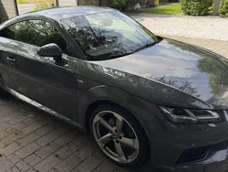 Grau Gebraucht 2018 Audi TT S-Line Coupé | 30.850 € (Teuer)