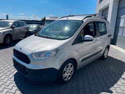 Silber Gebraucht 2017 Ford Tourneo Courier Trend Van / Kleinbus | 4.900 €