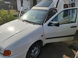 Weiß Gebraucht 2002 VW Caddy Van / Kleinbus | 3.500 €