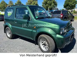 Grün Gebraucht 2010 Suzuki Jimny Club SUV | 10.900 € (Fairer Preis)