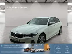 Weiß Gebraucht 2024 BMW 320 Comfort Edition Limousine | 37.907 € (Superpreis)
