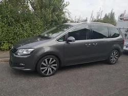 Grau Gebraucht 2016 VW Sharan Van / Kleinbus | 22.000 € (Fairer Preis)