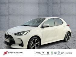 Weiß Neu 2025 Toyota Yaris Hybrid Limousine | 22.430 € (Superpreis)