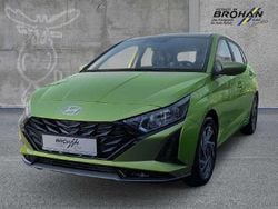Lucid lime / met Neu 2025 Hyundai i20 Trend Limousine | 18.480 € (Guter Preis)