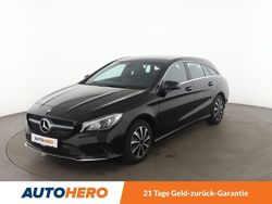 Schwarz Gebraucht 2016 Mercedes CLA180 Shooting Brake Urban Kombi | 18.460 € (Fairer Preis)