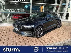 Gebraucht 2023 Volvo V60 CC Kombi | 49.990 €