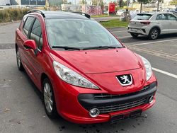 Rot Gebraucht 2008 Peugeot 207 Kombi | 2.700 € (Fairer Preis)