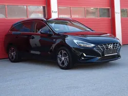Schwarz Gebraucht 2021 Hyundai i30 Trend Kombi | 16.890 € (Guter Preis)