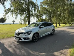 Silber Gebraucht 2020 Renault Mégane GrandTour Bose Edition Kombi | 17.500 € (Teuer)