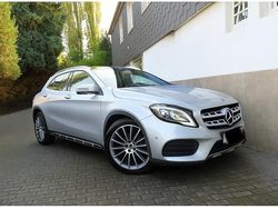 Silber Gebraucht 2019 Mercedes GLA250 AMG line SUV | 29.500 € (Etwas zu teuer)