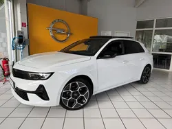 Weiß Gebraucht 2024 Opel Astra Ultimate Limousine | 25.999 € (Guter Preis)
