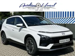 Atlas white Gebraucht 2024 Hyundai Bayon Prime SUV | 25.490 € (Teuer)