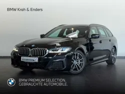 Black sapphire metallic Gebraucht 2022 BMW 540 M Sport Kombi | 45.988 € (Guter Preis)