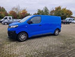 Blau Gebraucht 2022 Opel Vivaro Van | 19.990 € (Fairer Preis)