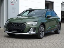 Distriktgrün metallic Gebraucht 2024 Audi A3 Ambiente Limousine | 38.800 €