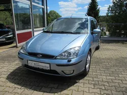 Blau Gebraucht 2004 Ford Focus Viva X Limousine | 4.450 € (Teuer)