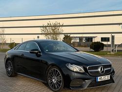 Schwarz Gebraucht 2020 Mercedes E220 AMG Coupé | 31.900 €