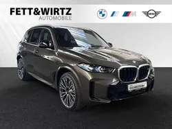 Manhattan metallic Gebraucht 2024 BMW X5 M Sport SUV | 97.888 € (Fairer Preis)