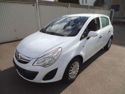 Weiß Gebraucht 2012 Opel Corsa Selection Limousine | 3.650 € (Fairer Preis)