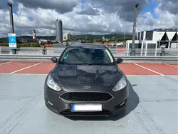 Grau Gebraucht 2016 Ford Focus Kombi | 3.999 € (Superpreis)