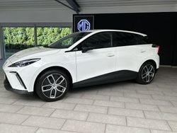 Weiß Gebraucht 2023 MG MG4 EV Luxury Kleinwagen | 41.990 €
