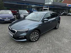 Grau Gebraucht 2021 Skoda Scala Clever Kleinwagen | 17.990 € (Fairer Preis)