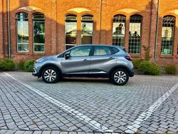 Grau Gebraucht 2019 Renault Captur Intens SUV | 9.999 € (Superpreis)