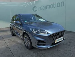 Blau Gebraucht 2023 Ford Kuga ST-Line SUV | 31.800 € (Etwas zu teuer)
