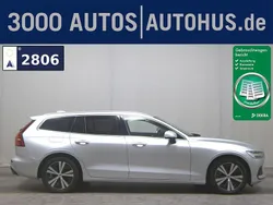Grau Gebraucht 2021 Volvo V60 Momentum Kombi | 16.680 € (Guter Preis)