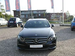 Obsidianschwarz metalliclack Gebraucht 2019 Mercedes E200 Style Kombi | 29.950 € (Fairer Preis)