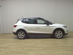 Weiss Gebraucht 2024 Seat Arona FR-Line SUV | 16.580 € (Guter Preis)