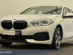 Alpinweiss Gebraucht 2024 BMW 118 Advantage Kleinwagen | 29.749 € (Etwas zu teuer)