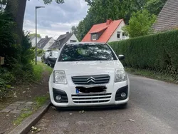 Weiß Gebraucht 2009 Citroën C2 Kleinwagen | 1.890 €