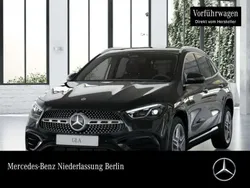 Schwarz Gebraucht 2024 Mercedes GLA200 AMG SUV | 41.500 € (Fairer Preis)