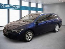 Blau Gebraucht 2023 VW Golf VIII Life Kombi | 23.820 € (Fairer Preis)