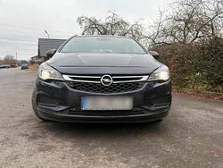 Blau Gebraucht 2018 Opel Astra Kombi | 7.200 € (Fairer Preis)