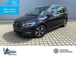 Schwarz (deep black perleffekt) Gebraucht 2022 VW Touran Highline Van / Kleinbus | 29.880 € (Fairer Preis)