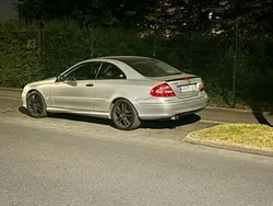 Silber Gebraucht 2002 Mercedes CLK320 AMG Coupé | 6.000 € (Guter Preis)