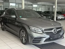 Grau Gebraucht 2018 Mercedes C300 AMG line Kombi | 22.899 € (Fairer Preis)