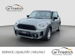 Grau (moonwalk grey (metallic)) (metallic) Gebraucht 2022 Mini Cooper D Countryman SUV | 26.879 € (Fairer Preis)