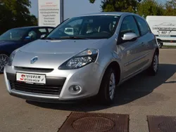 Grau Gebraucht 2010 Renault Clio III Dynamique | 3.499 € (Guter Preis)
